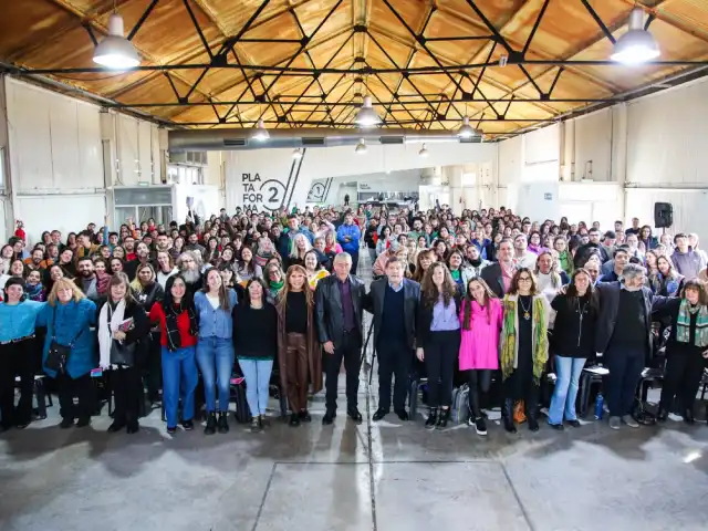 Ferraresi y Sileoni inauguraron el Encuentro Regional de Centros Socio Educativos para la Alfabetización