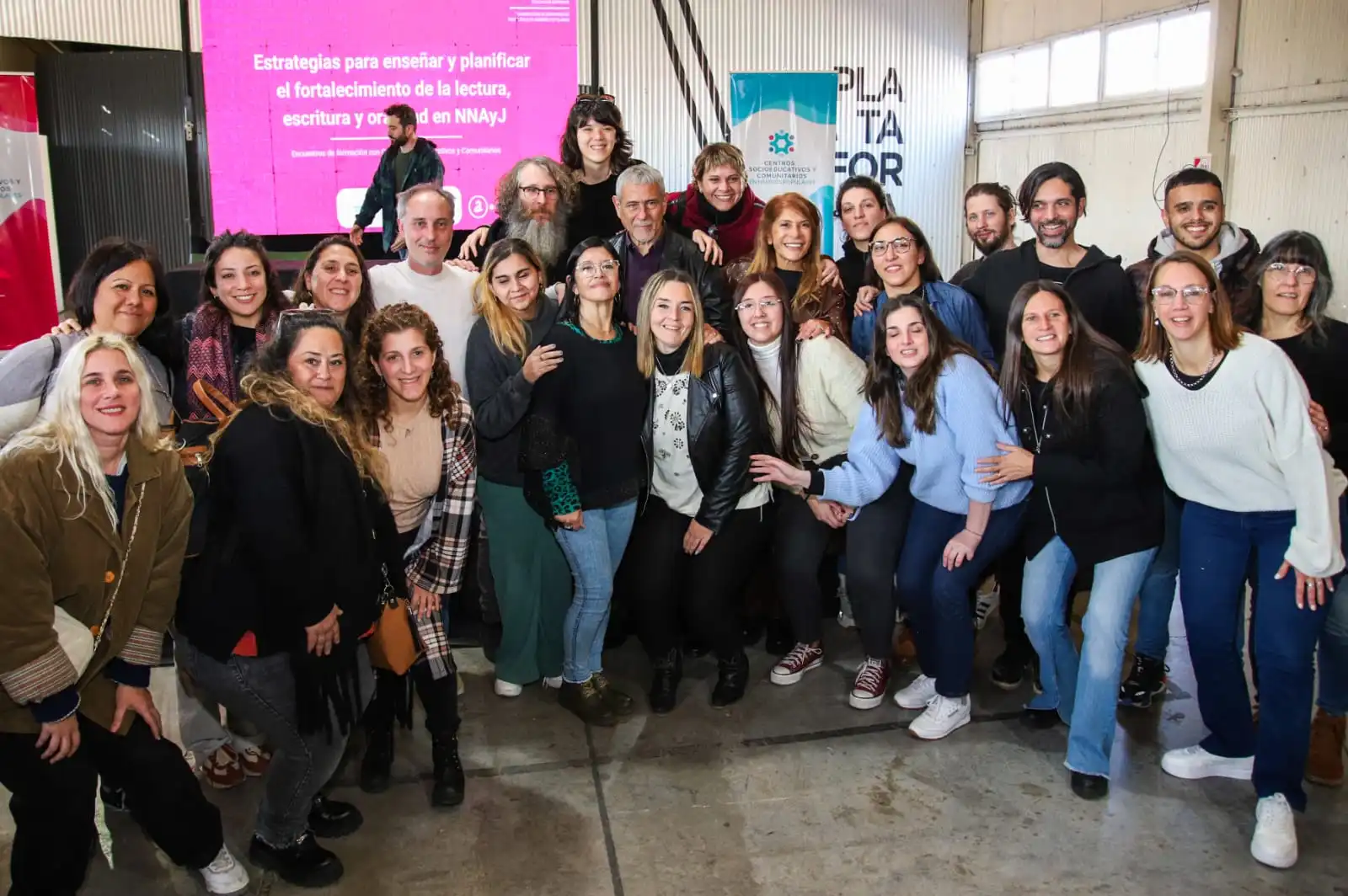 Ferraresi y Sileoni inauguraron el Encuentro Regional de Centros Socio Educativos para la Alfabetización