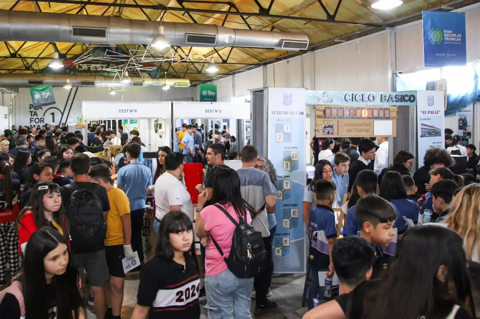 Comenzó la Expo Escuelas Técnicas de Avellaneda